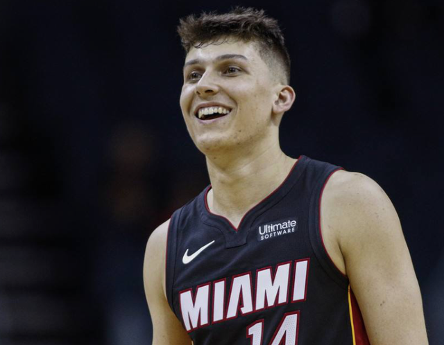 意大利新秀斯帕尼奥洛在欧锦赛首战中表现平稳，或成为森林狼目标？