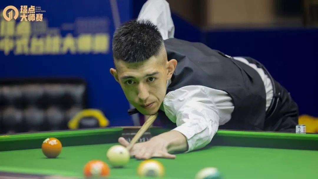 坚持在地共 坚持在地共